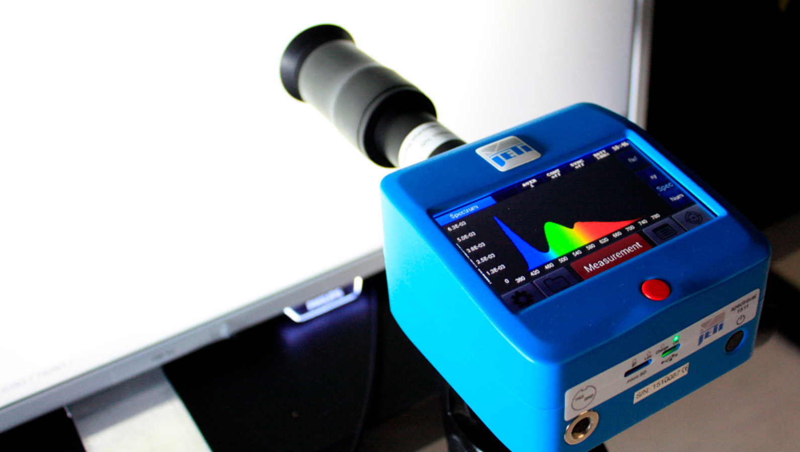 JETI spectraval 1511 with stray light protection tube