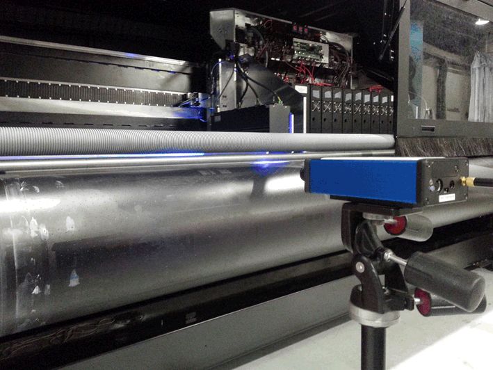JETI specbos 1211-UV-BT-2: UV measurement during production